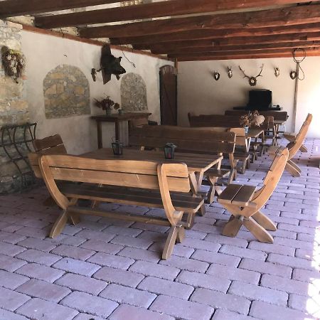 Zamecek Zdiky - Knizeci Apartman Bujanov Екстер'єр фото