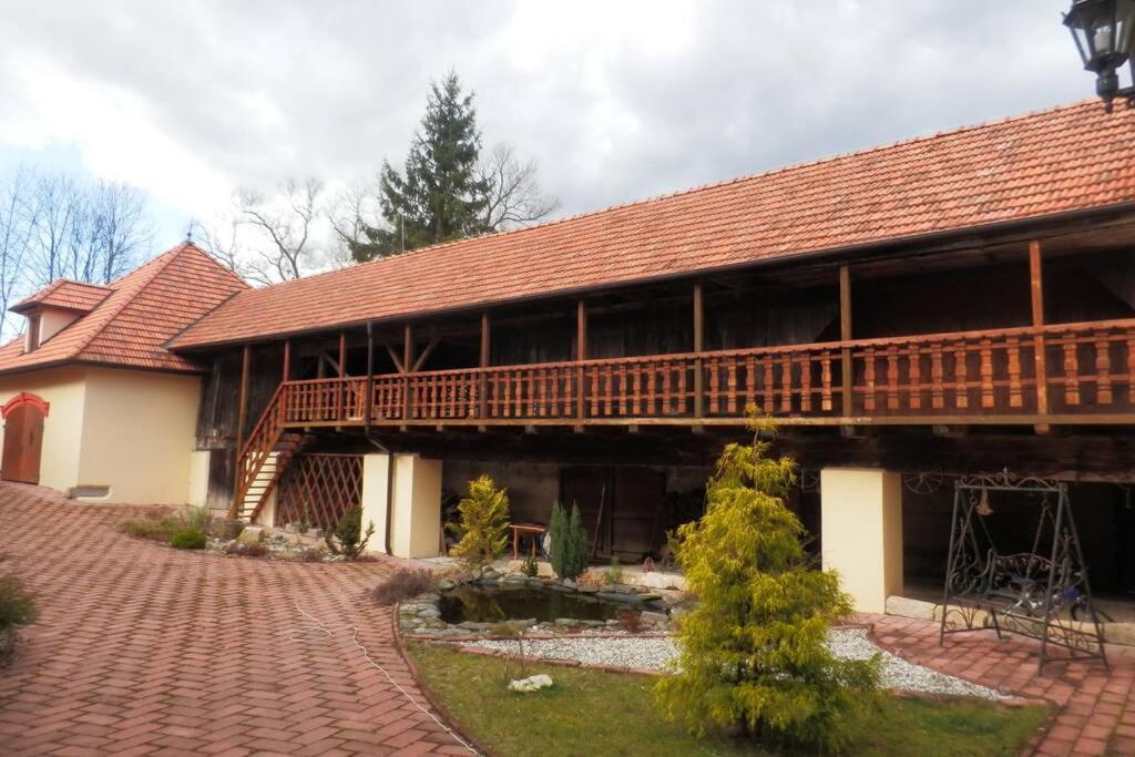 Zamecek Zdiky - Knizeci Apartman Bujanov Екстер'єр фото