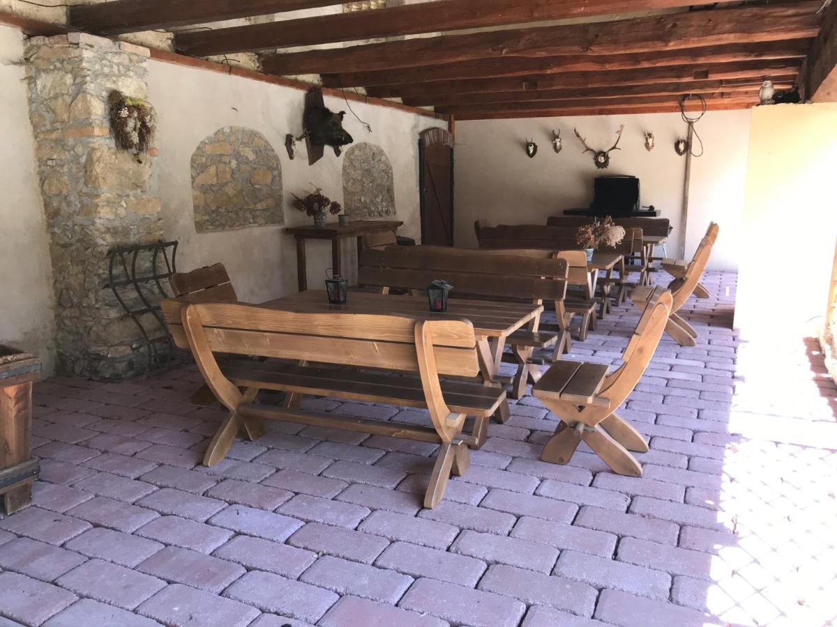 Zamecek Zdiky - Knizeci Apartman Bujanov Екстер'єр фото